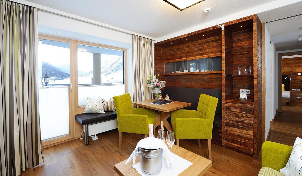 Hotel Jaegerhof Ischgl Chambre photo